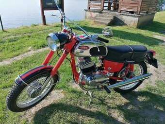 Jawa 350 californian