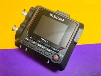Rekordér Tascam FR-AV2