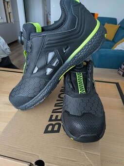 Pracovna bezpecnostna obuv Bennon Predator s3 v.44