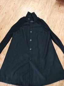 Čierny kabát