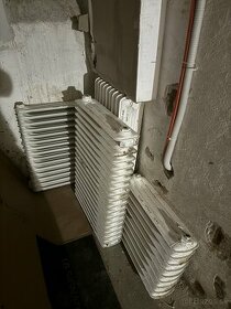 radiator plechovy /typ zo 70.rokov - 1