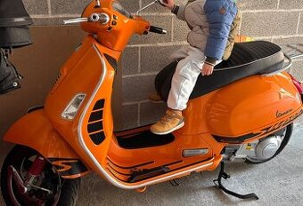 Vespa GTS 300 Super Sport