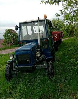 Na predaj: traktor ZETOR 6718 + vlečka 7 t BSS – spolu za 7
