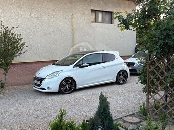 Peugeot 208 GTI