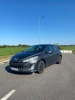 Peugeot 308 1,6HDi r. 2010