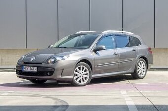 Renault Laguna Grandtour Grand 2.0 dCi Black Edition