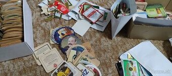 Etikety, podložky,vrchnaky