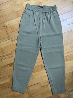 Khaki nohavice Zara