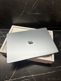 MacBook Air 15 M4 16GB/512GB