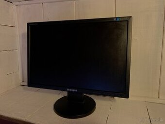 Počítačový LCD monitor Samsung 923NW 19"