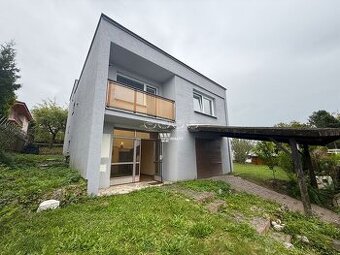 Priestranný rodinný dom na Bôriku – príležitosť vytvoriť si 