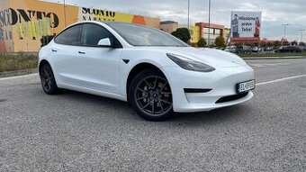 Tesla Model 3 Standard Range RWD 2023