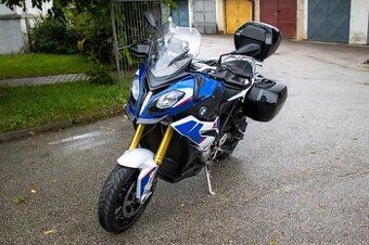 BMW S1000XR