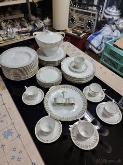 Predám obedovu sadu a čajové šálky