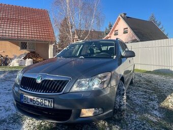 Predám Škodu Octavia A5, rok výroby 2012, 2,0 l diesel.