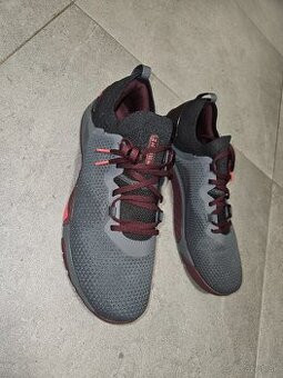 Topánky Under Armour TriBase Reign 3-GRY