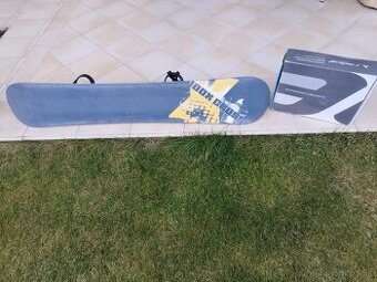 Snowboard + snowboardové topánky