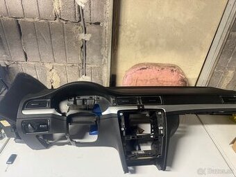 Škoda superb 2 palubná doska airbagy