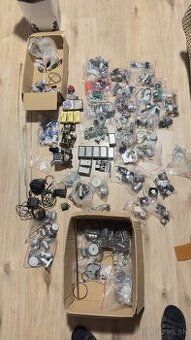 Sada náhradných dielov: Tesla, Sony, SAIA, Sanyo (13+ ks)