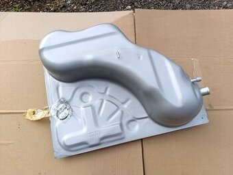 Palivová nádrž Opel Astra III