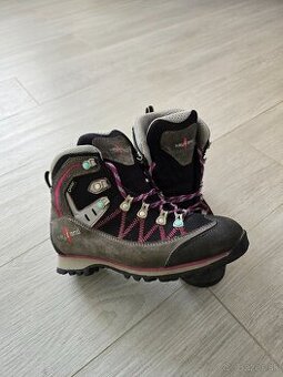 Turistické topánky