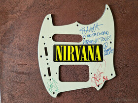 Podpisany pickguard Nirvana + CoA