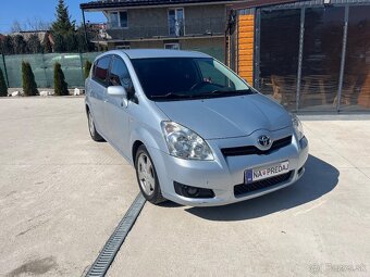Predám Toyota Corolla Verso 2.2D  Pekná 258628km