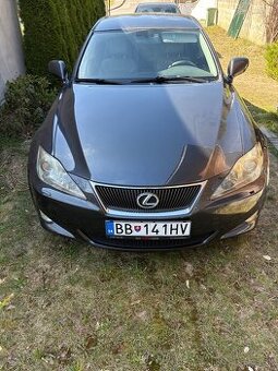 Lexus is 220d 147kw 271kxxx