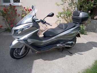 Eladó /Na predaj  Piaggio X10 Executive 500