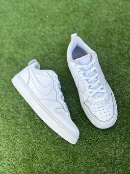 Nike air force one alebo Nike Court