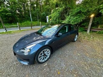 Tesla Model 3 Standard Range+ Refresh r.v. 08/21, LFP
