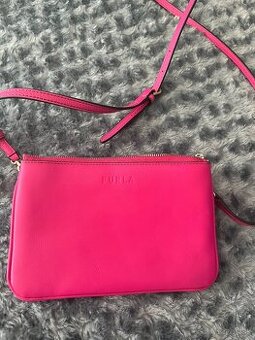 FURLA CYKLAMENOVA RUZOVA CROSSBODY LISTOVA KABELKA
