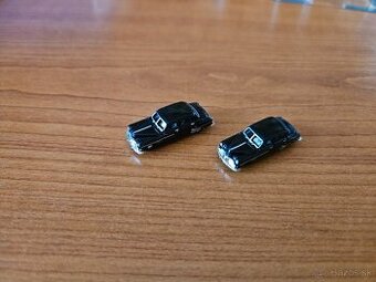 2 x Dodge sedan 1: 160 N
