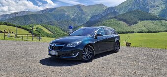 Opel Insignia Biturbo 220k