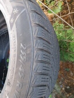 Zimné pneumatiky 235/45 r17 - 1