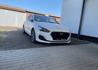 Hyundai i30 fastback