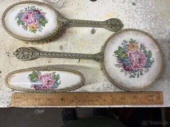 Predam krasnu starozitnu supravu na toaletny stolik