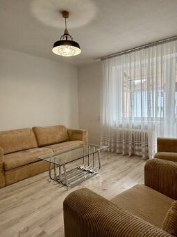 Dám do prenájmu 3 izbový byt v Snine - 1