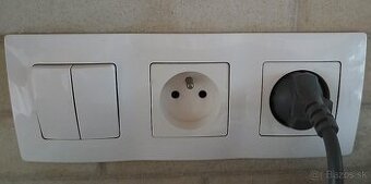Zásuvky a vypínače