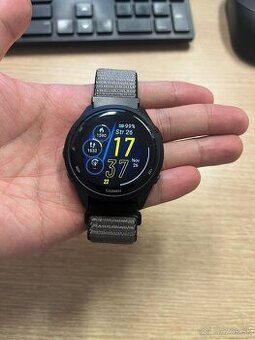 Predám Garmin Forerunner 265 – výborný stav + 5 náramkov zda - 1