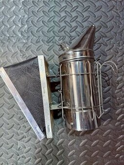 Nerezovy dymak - uplne novy