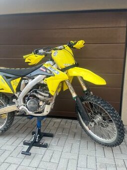 Suzuki rmz 250