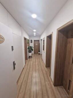 3 izbový byt Horný Hričov - 1