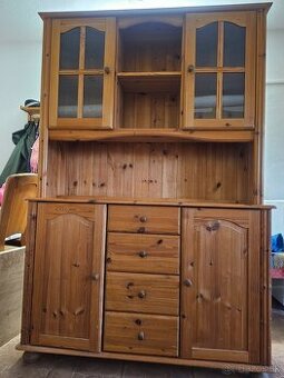 KRASNA DREVENA KUCHYNSKA LINKA OSETRENA VCELIM VOSKOM