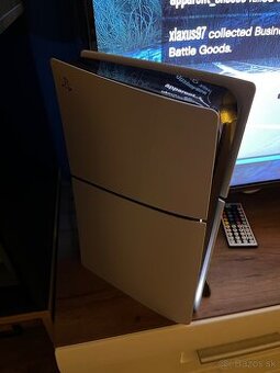 PlayStation 5 slim + ovladače