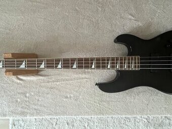 Basgitara Jackson Concert Bass (MIJ)