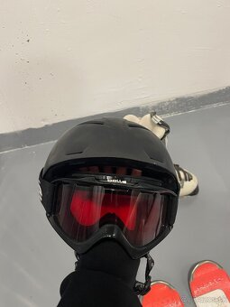 Rossignol dámske lyže, Salomon dámske lyžiarky, Bollé prilba