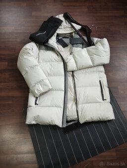 Páperová bunda Ermenegildo Zegna, 110,- Euro/ nové