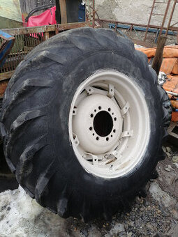 predám kolesa 18,4-30 fortschritt zt 303 zt 300 E 512 514