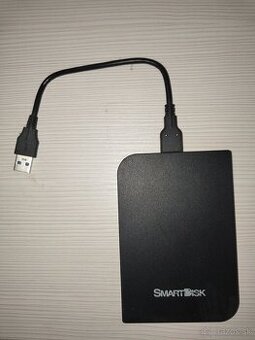 Externý HDD 320 GB – nefunkčný / na diely